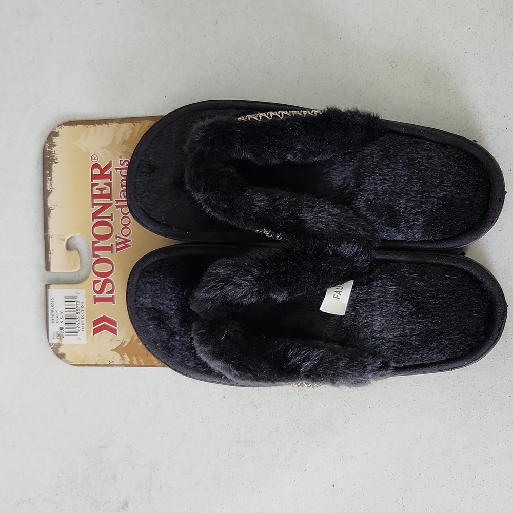 NWT Isotoner Woodlands Slippers